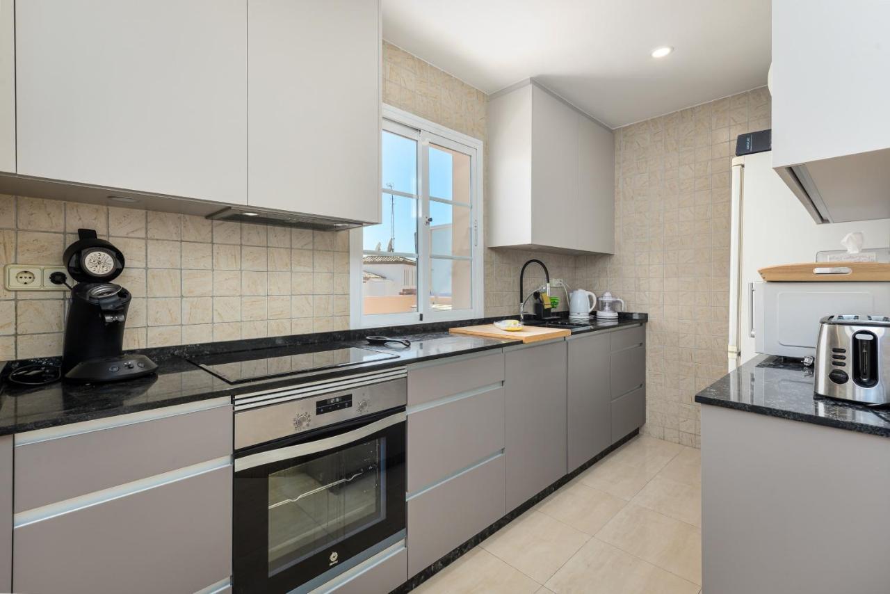 Duquesa Regent 2435 Wonderful Seaviews Duplex Apartment