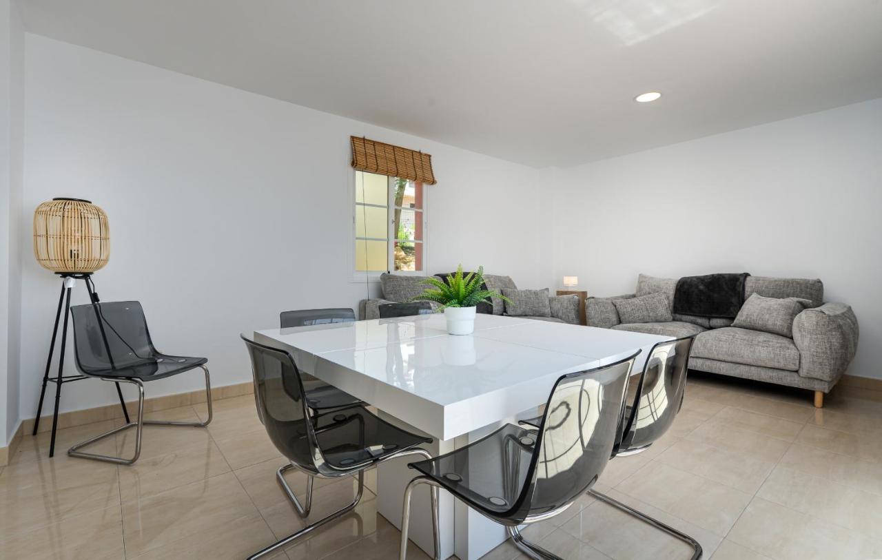 Duquesa Regent 2435 Wonderful Seaviews Duplex Apartment