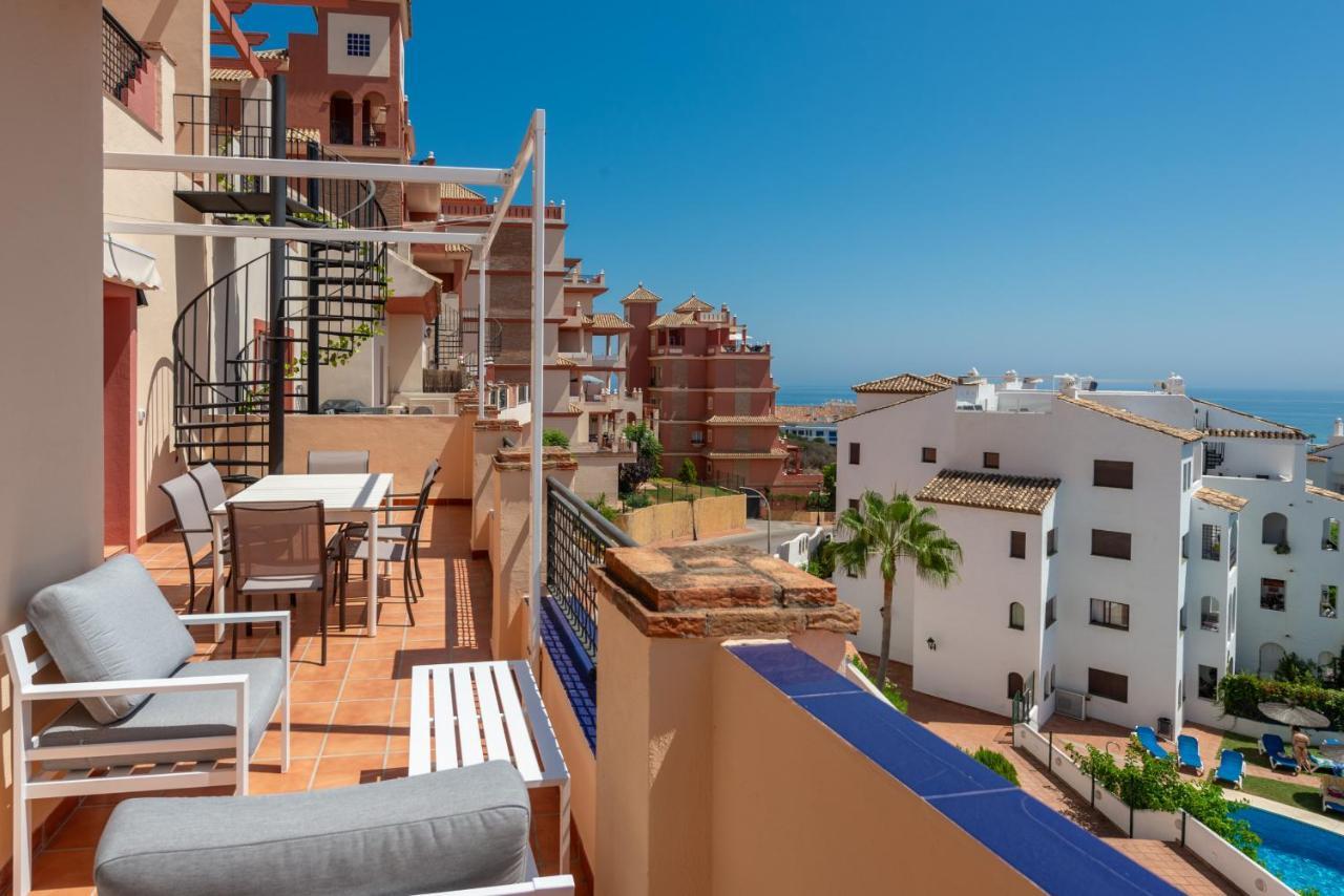 Duquesa Regent 2435 Wonderful Seaviews Duplex Apartment Manilva