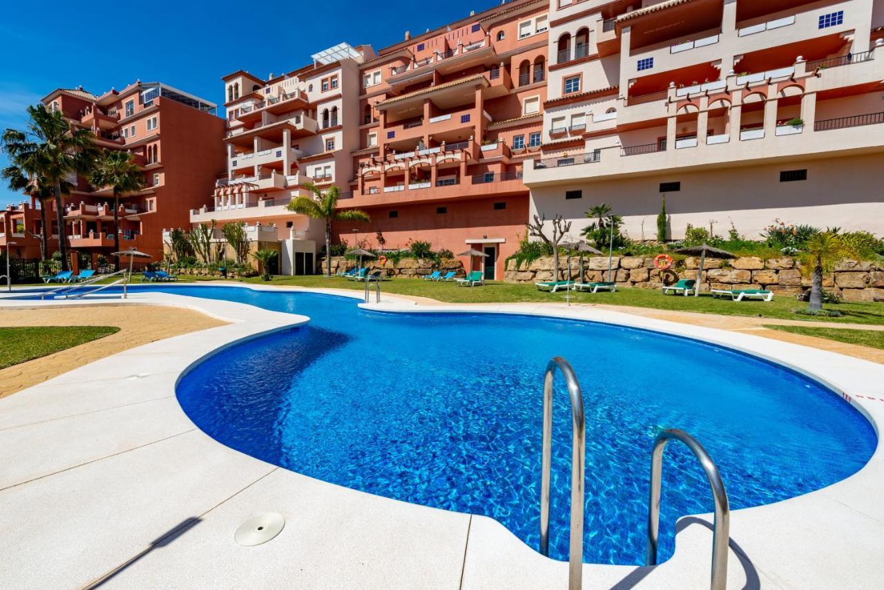 Duquesa Regent 2435 Wonderful Seaviews Duplex Manilva
