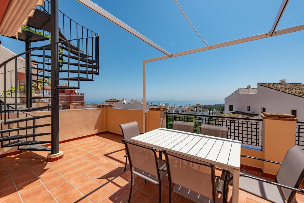 Duquesa Regent 2435 Wonderful Seaviews Duplex Manilva